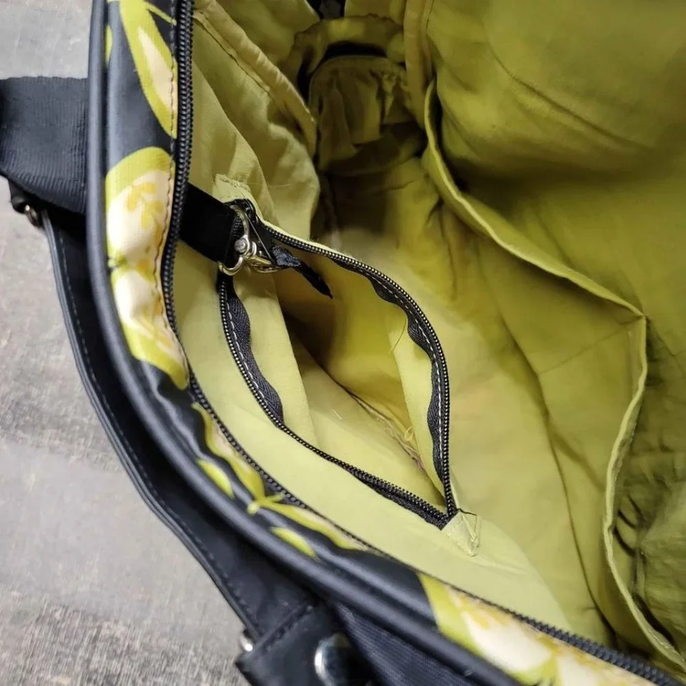Petunia Pickle Bottom Glazed Sashay Satchel Diaper Bag Backpack